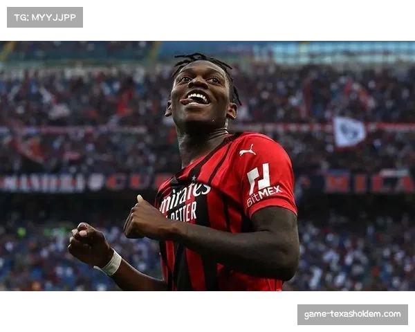 米兰前锋莱奥回忆进球瞬间：那时没注意7人追击，如今已将照片珍藏在相册中